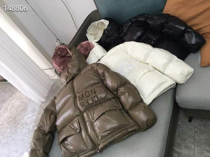 Picture of Moncler Down Jackets _SKUMonclersz1-426yr3337201